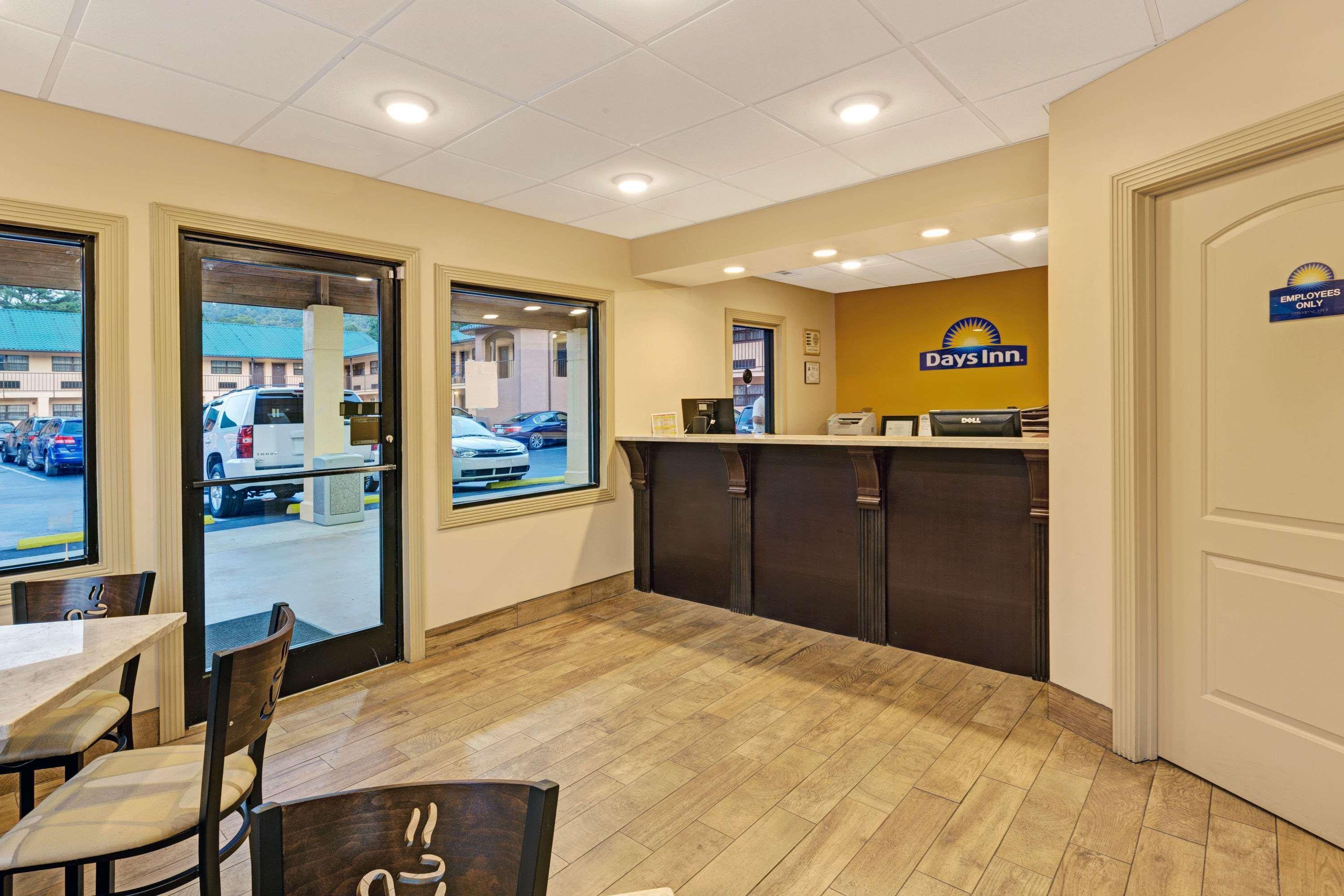 Days Inn By Wyndham Cherokee Near Casino Dış mekan fotoğraf